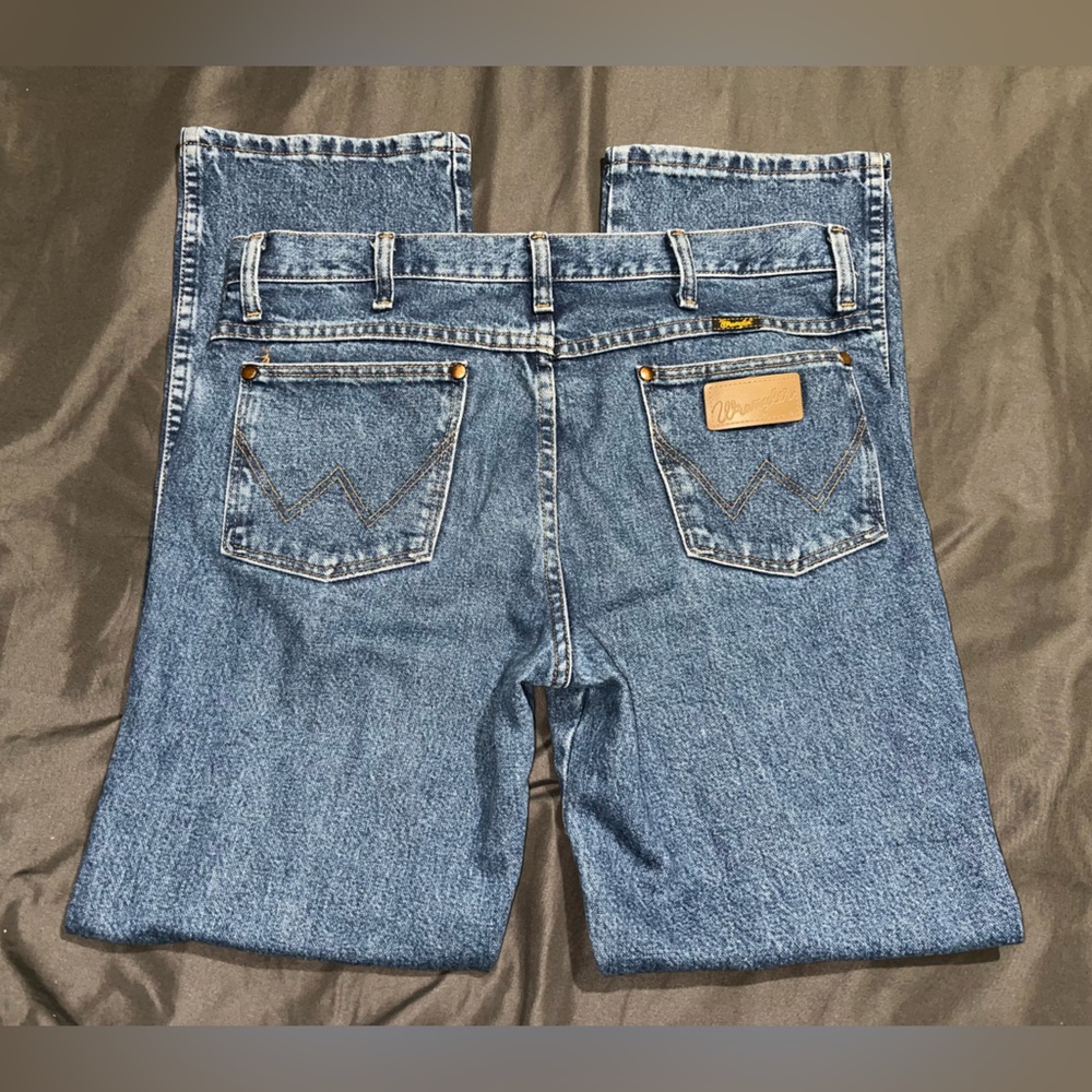 Wrangler men’s cowboy cut jeans